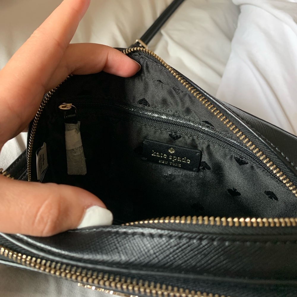 Kate spade purse!! - Picture 3 of 7